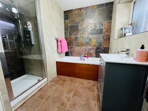 Photo 20- click for photo gallery